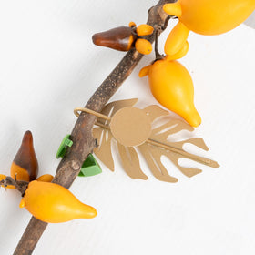 Goooxim climbing support system enhances wall-trained greenery.