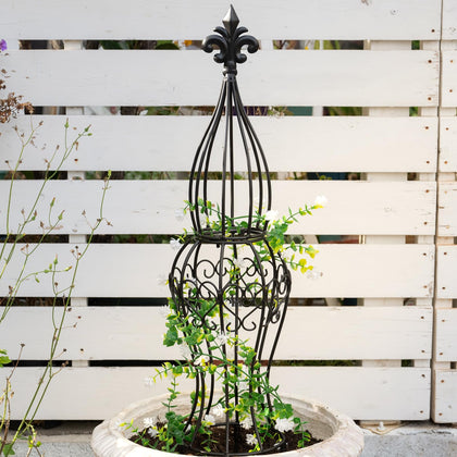 GOOOXIM Obelisk trellis assembly enables quick, hassle-free garden setup.