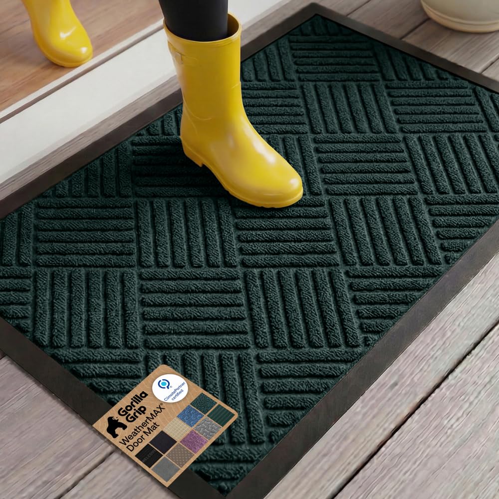 GORILLA GRIP WeatherMAX Doormat Green Diamond, front view, traps dirt at the entry.