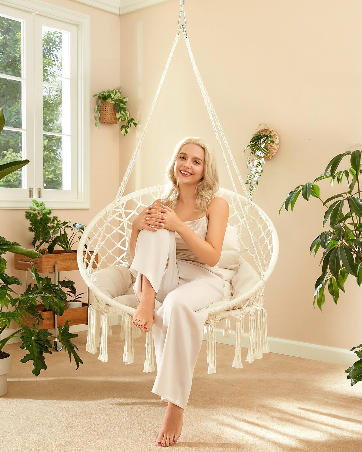 Greenstell hammock chair cushion detail, silk-like cotton for breathable comfort.