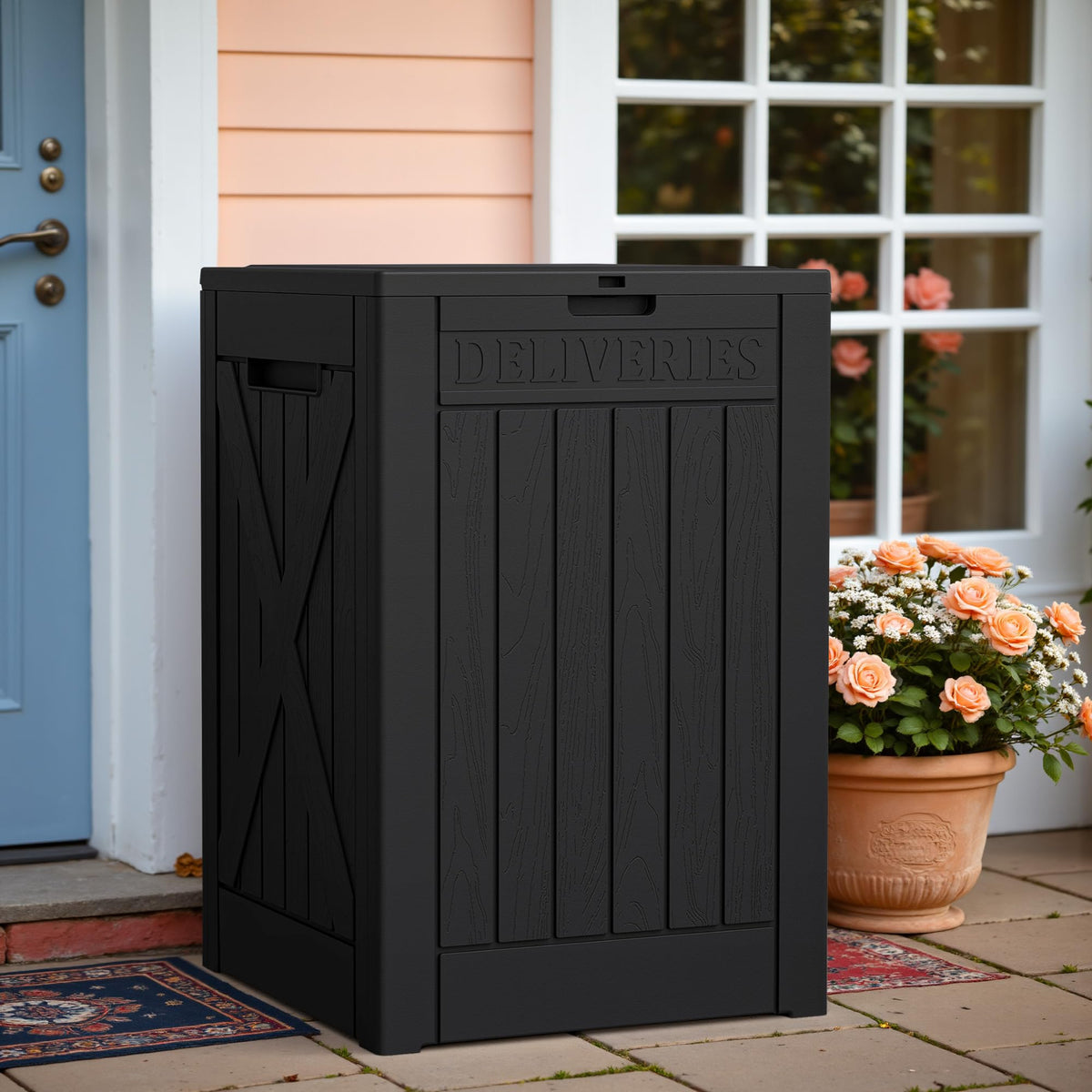 Greesum close-up of the lockable lid for added security.