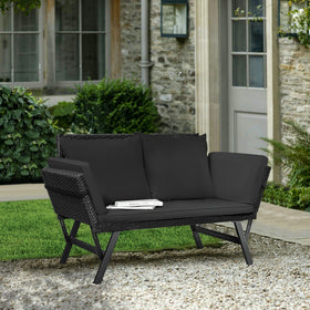 Greesum woven rattan material offers durable outdoor use