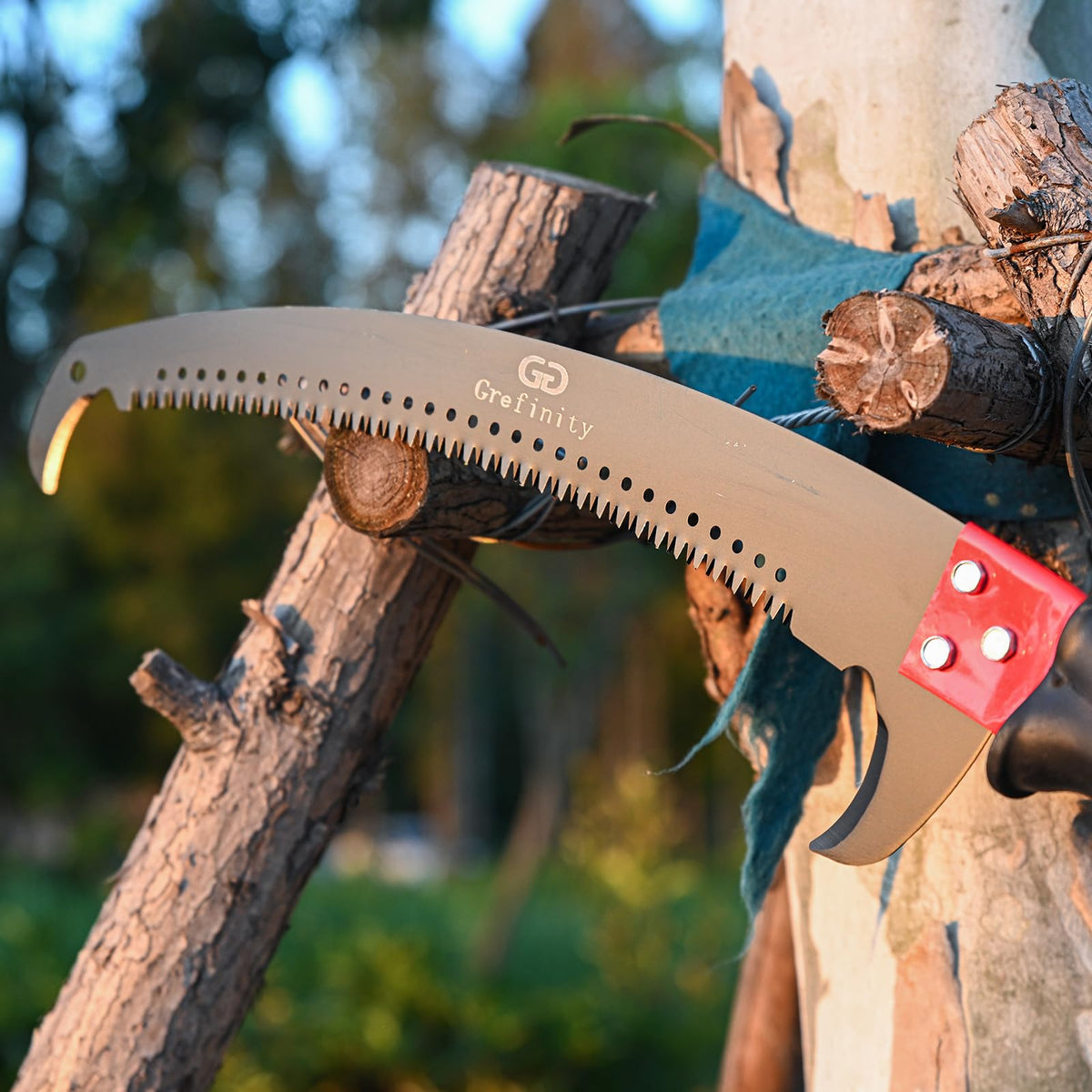 Grefinity forestry-to-backyard design supports professional tasks in home gardens.