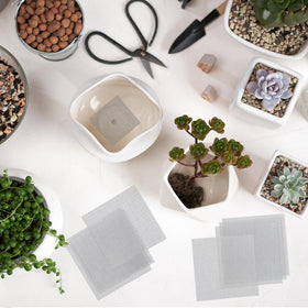 GREGICH bottom screen mat keeps soil in place while watering