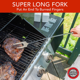 Grille Perfect premium hardwood handle offers comfortable two-handed lifting