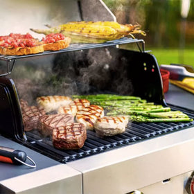 Grillflame easy-clean design supports seasoning and routine maintenance.