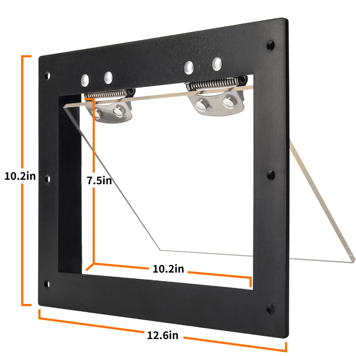 GROWLING weather-resistant door withstands rain and sun for year-round use.