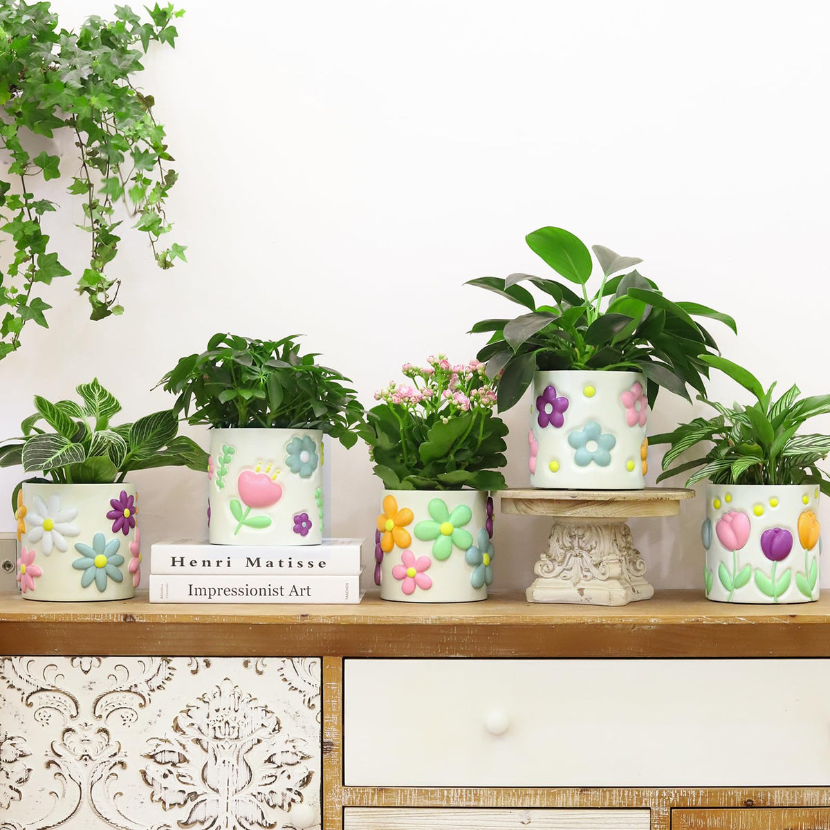 GUGUGO blue boho-modern decor pot adds color to rooms