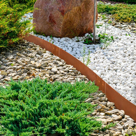 GZGNEEVL weed-prevention-border helps maintain tidy borders year-round.