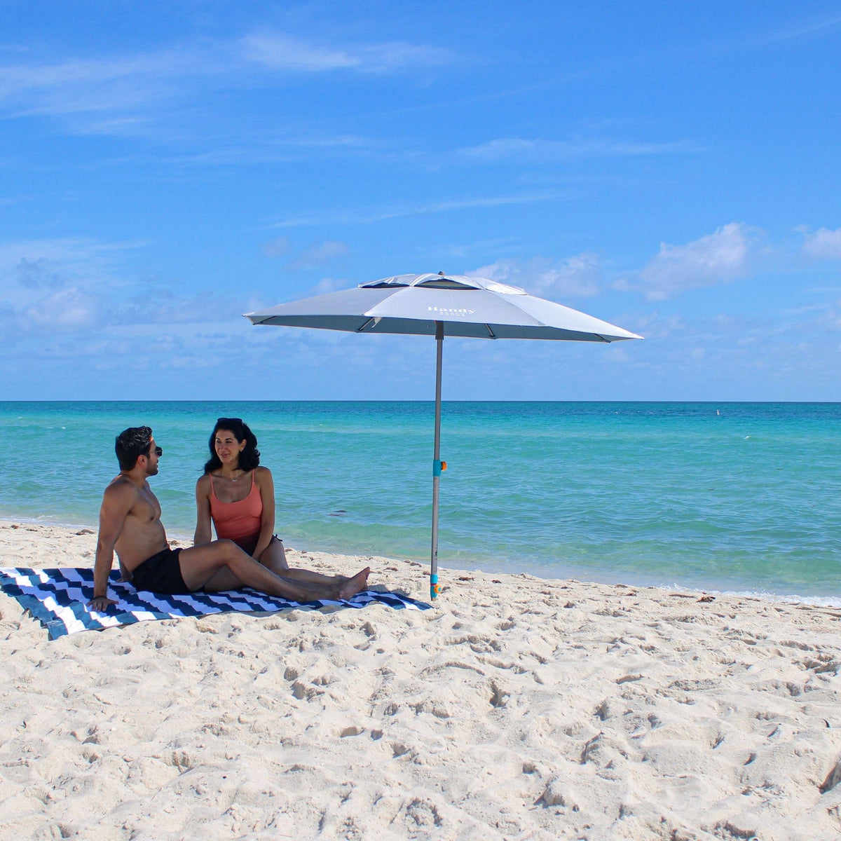 Handy Beach Goods corrosion-resistant anchor stand ensures long-lasting setup.