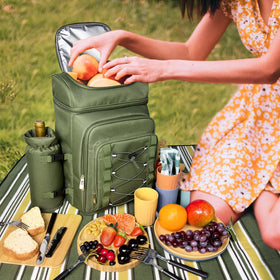 Hap Tim spacious pockets organization for utensils and snacks.
