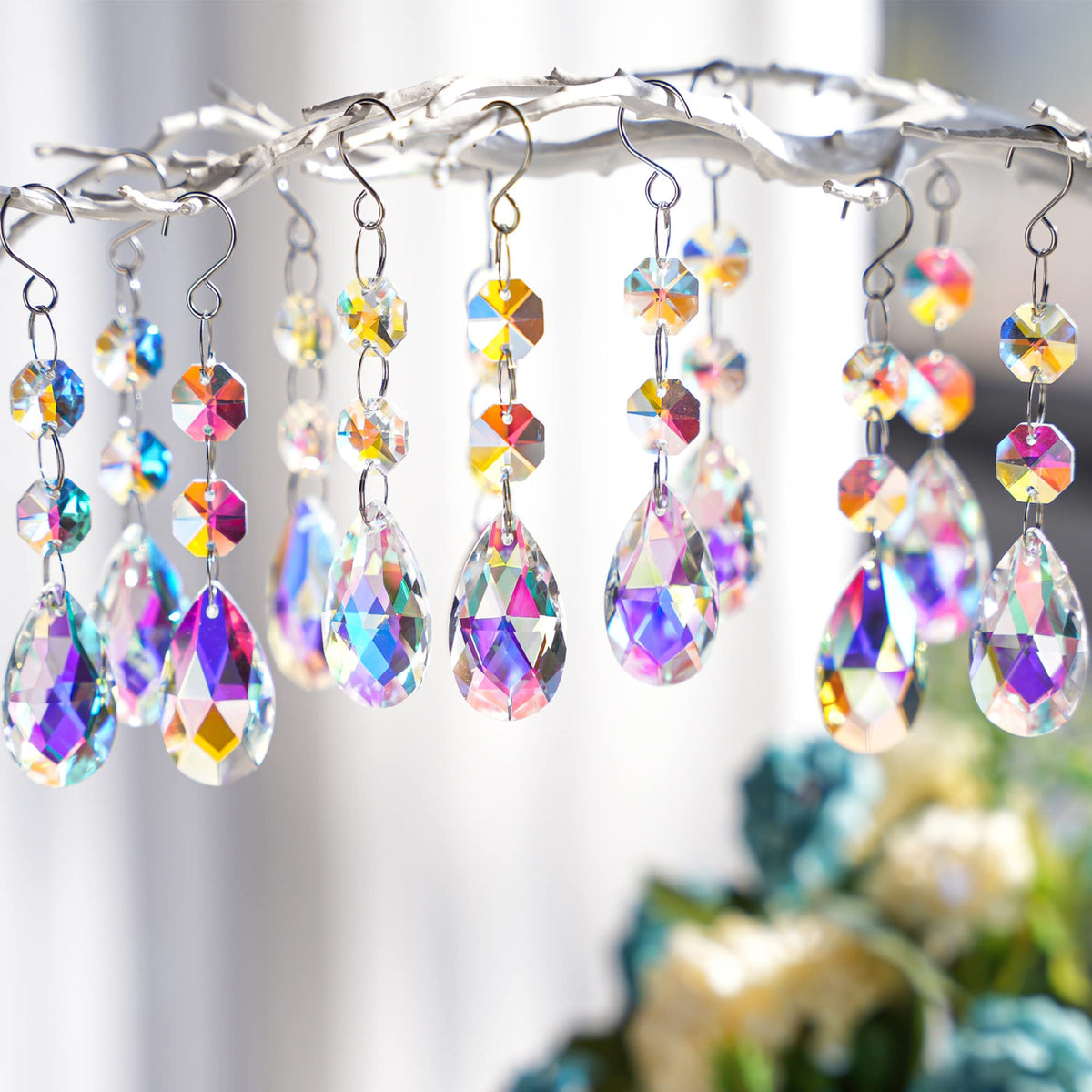 HD Hyaline & Dora 38mm teardrop prism catches sunlight to create vivid rainbows.