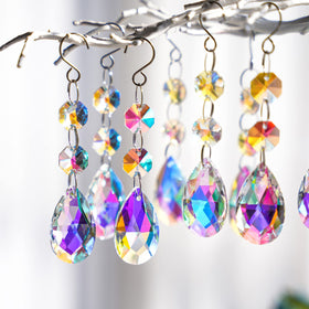 HD Hyaline & Dora enhances baby rooms and nurseries with soft sparkle.