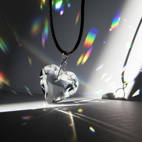 HDCRYSTALGIFTS crystal heart prism garden decor with rainbow glow