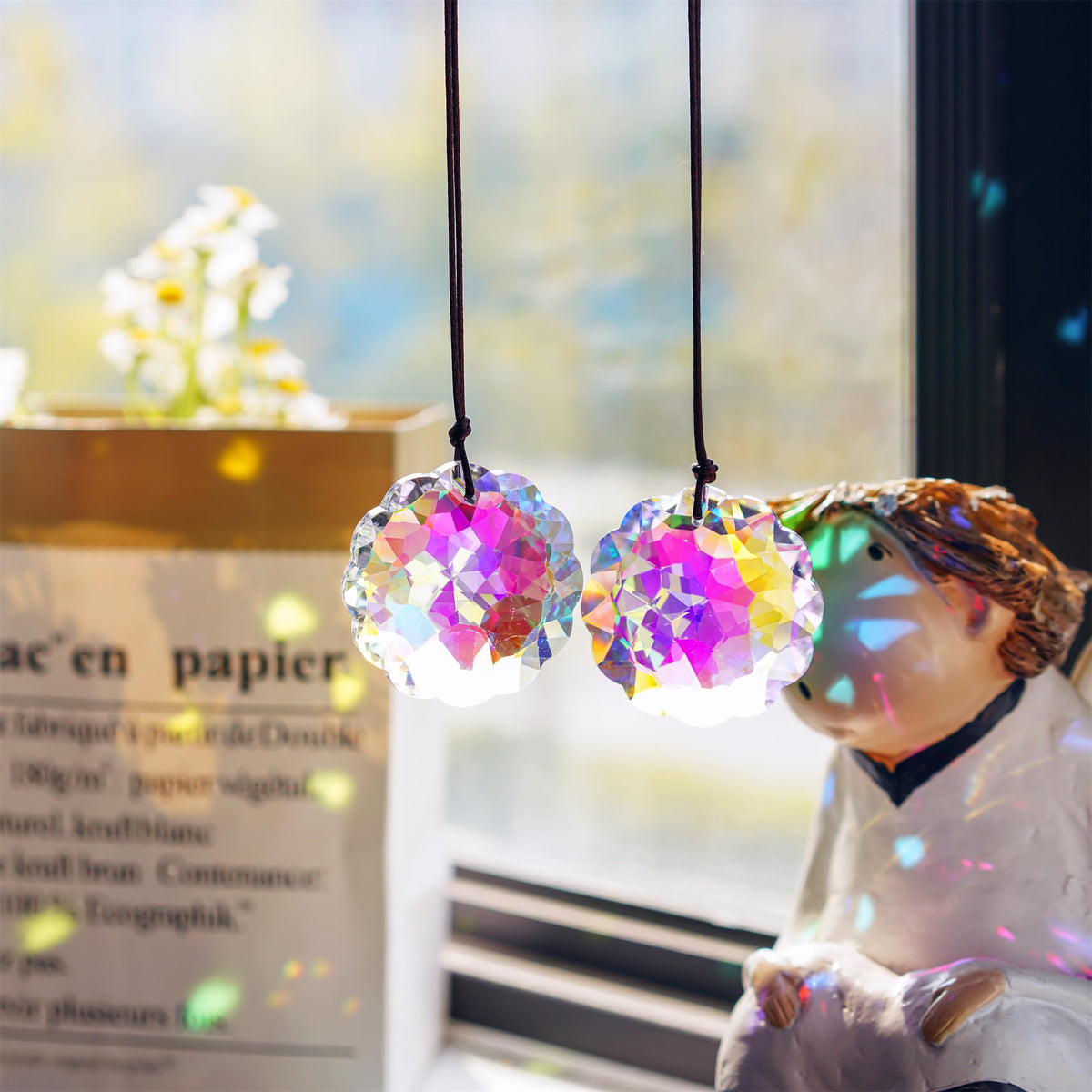 HDCRYSTALGIFTS Datura suncatcher gift-ready packaging shown.