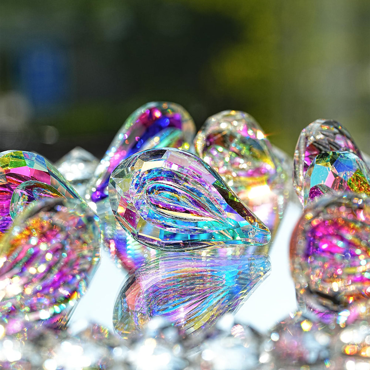 HDCRYSTALGIFTS loquat 50mm drop prism catches sunbeams for elegant decor.