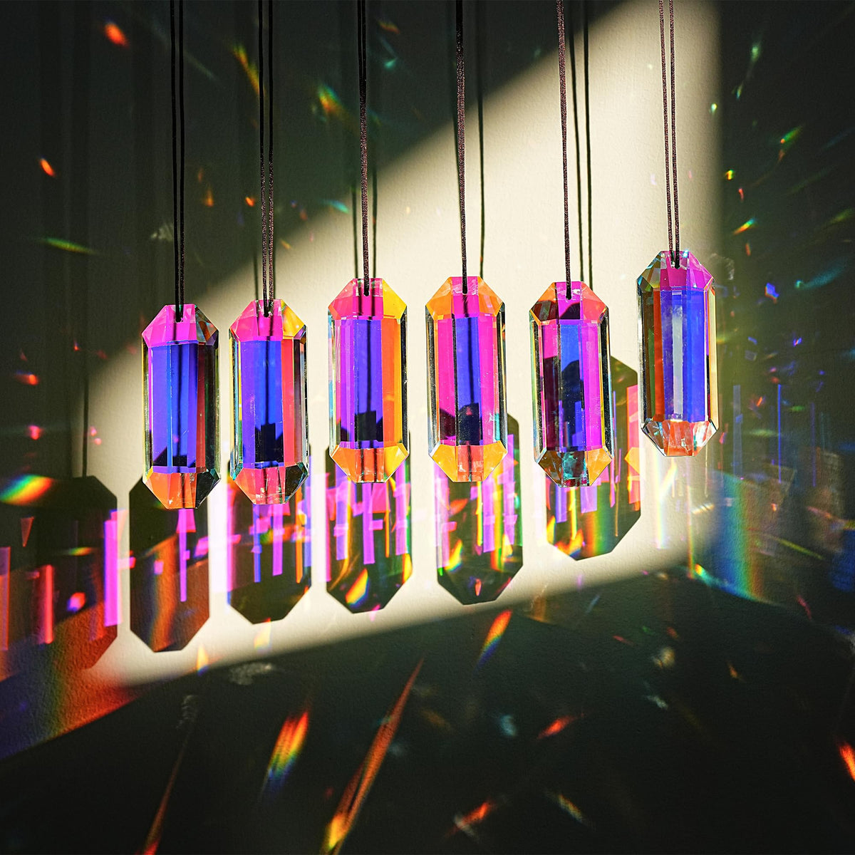 HDCRYSTALGIFTS top K9 crystal glass sparkles when sunlight hits the prism.
