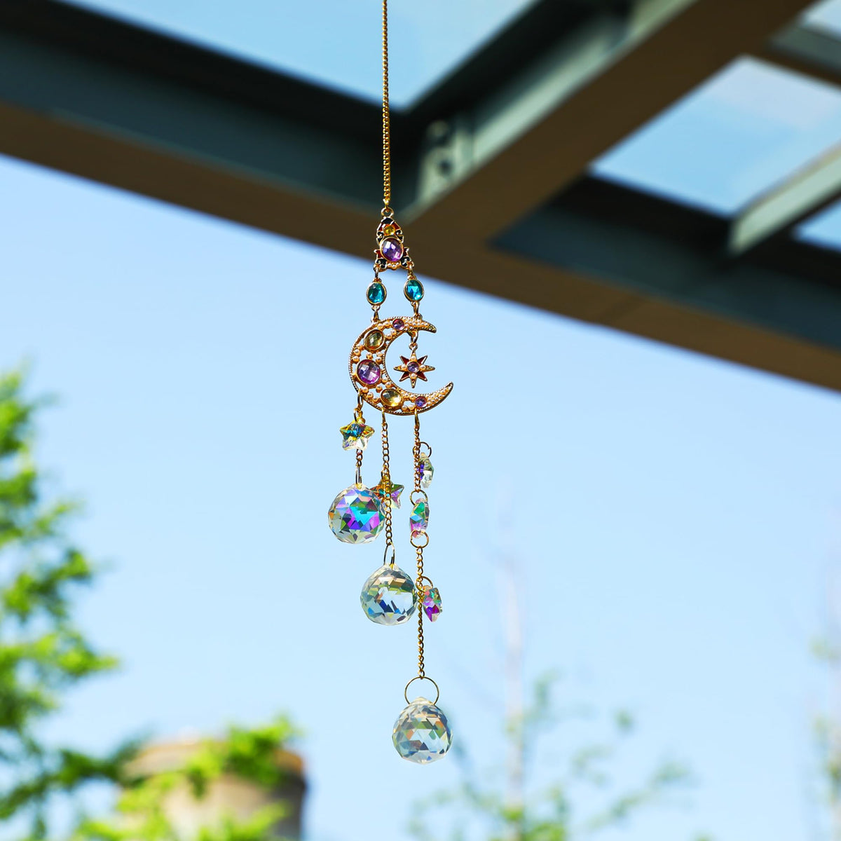 H&D Hyaline & Dora crystal star suncatcher refracts daylight into color