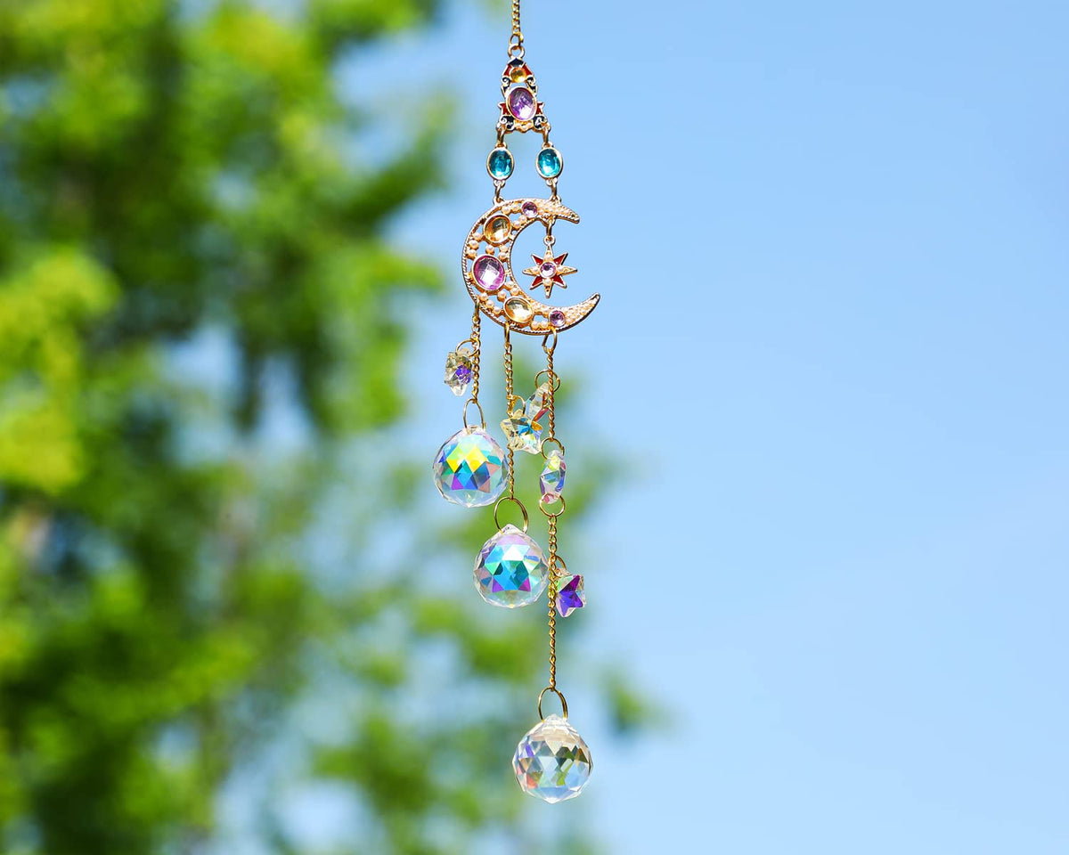 H&D Hyaline & Dora suncatcher measures 12.7 inches for a bold silhouette