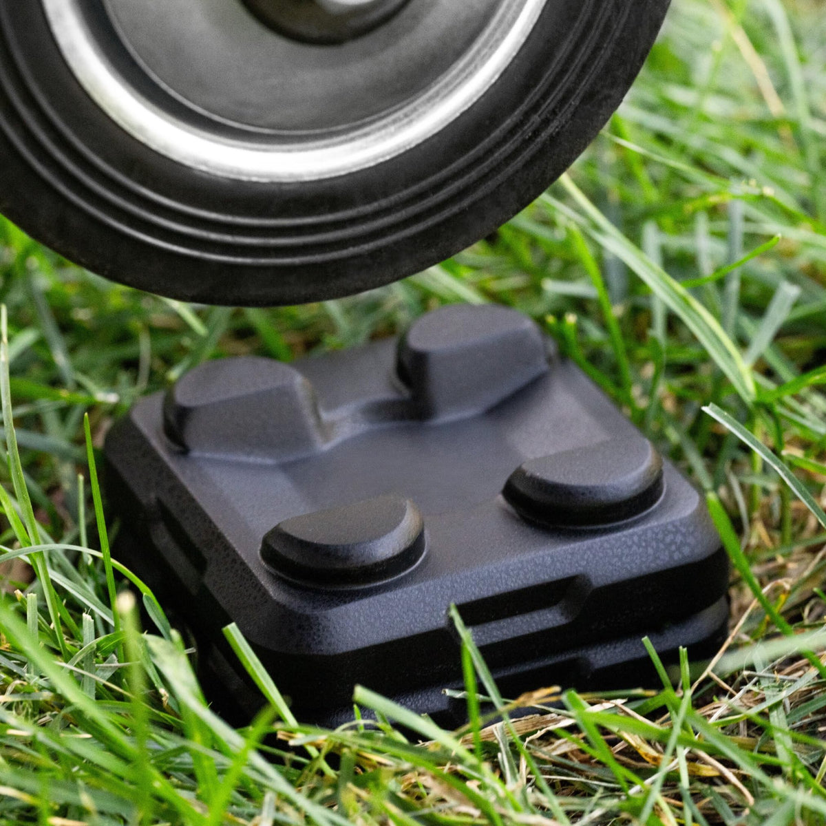 Head Concepts durable shims built to endure outdoor cooking with steady performance.