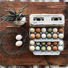 Henlay egg carton offers customizable design options for gifting or display.