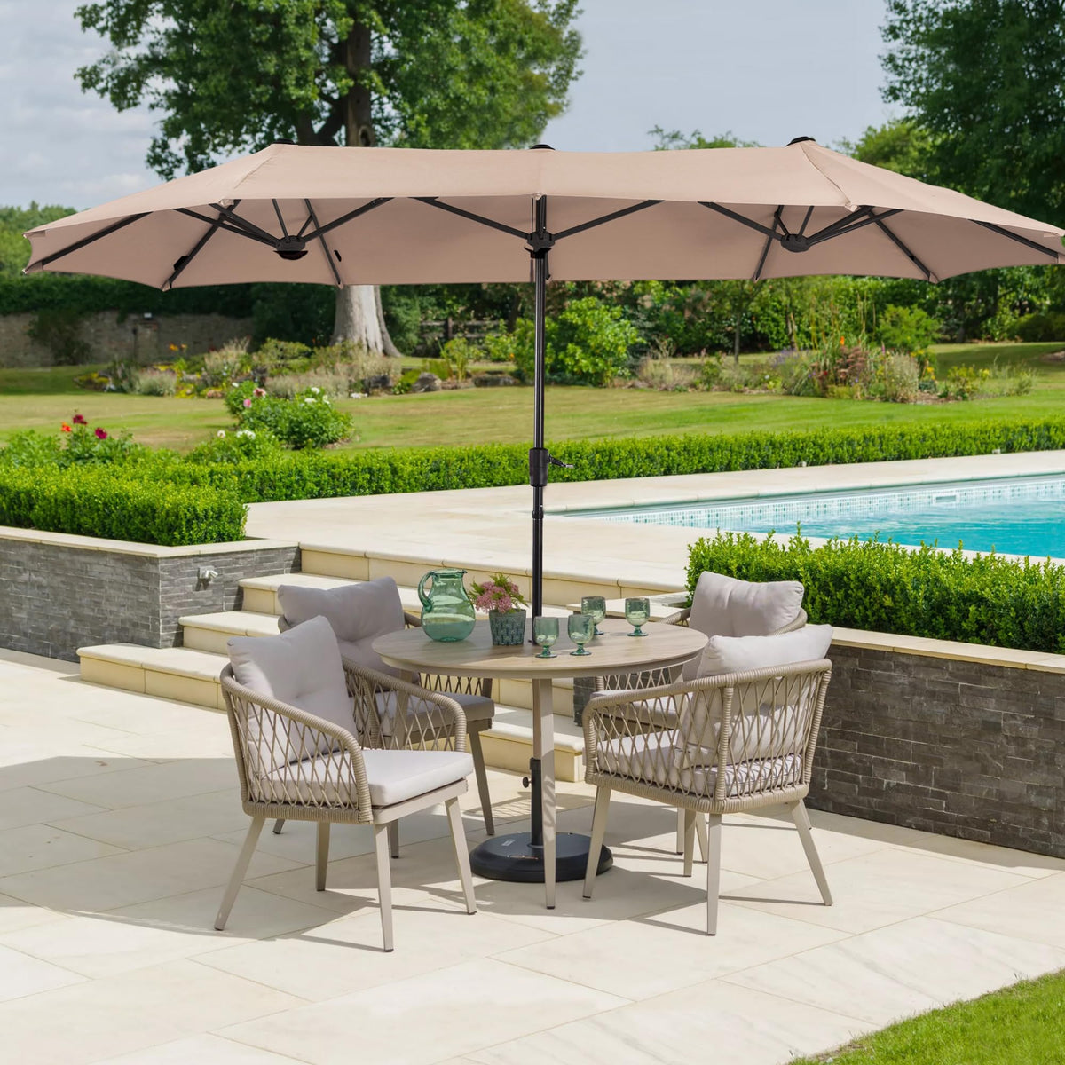 HERA'S PALACE fabric close-up shows waterproof, UV-resistant polyester performance