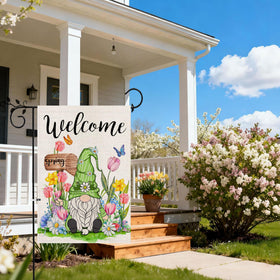 Hexagram spring-summer yard decor invites guests with seasonal charm.