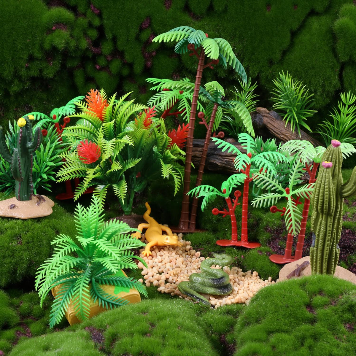 Heynsgu diorama miniatures product shot for classroom and play