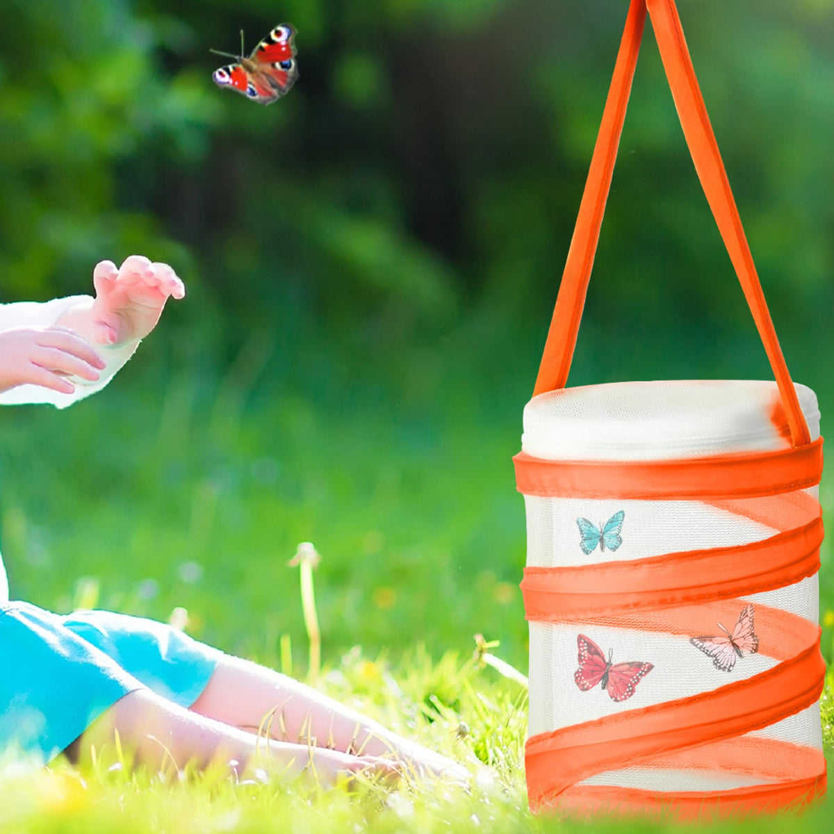 Hiboom sturdy metal and polyester mesh habitat enables repeated use and easy cleaning.