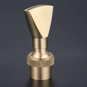 Hicello brass DN20 nozzle installation image suggests simple setup.