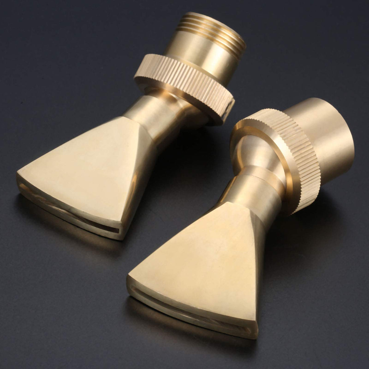 Hicello brass fountain nozzle packaging image confirms two-piece set.