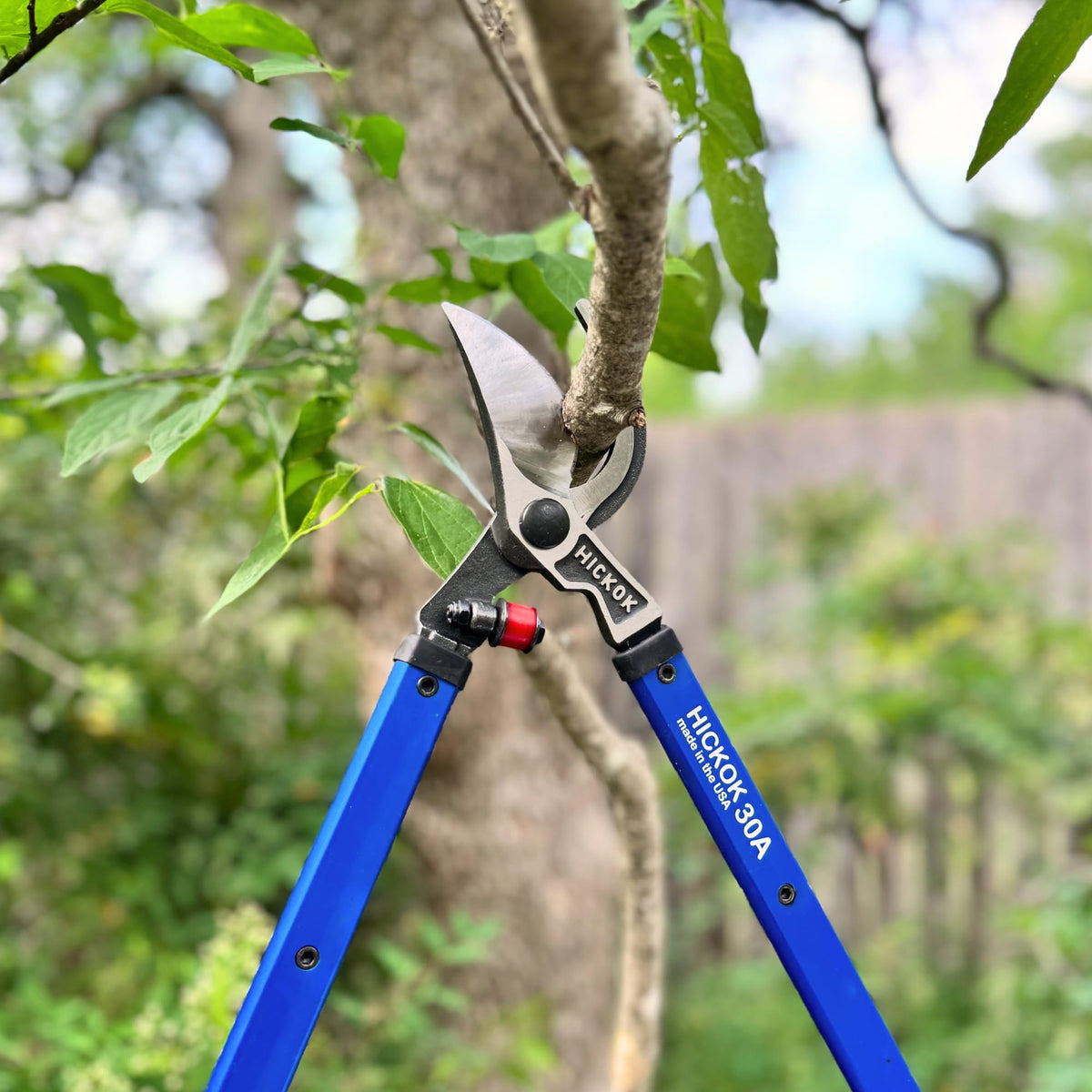 Lightweight design from Hickok enables smooth leverage in yard work.