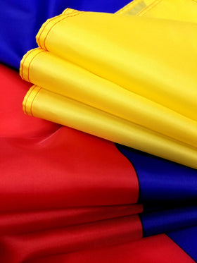 High Supply Venezuela flag made from polyester fabric preserves bold colors.