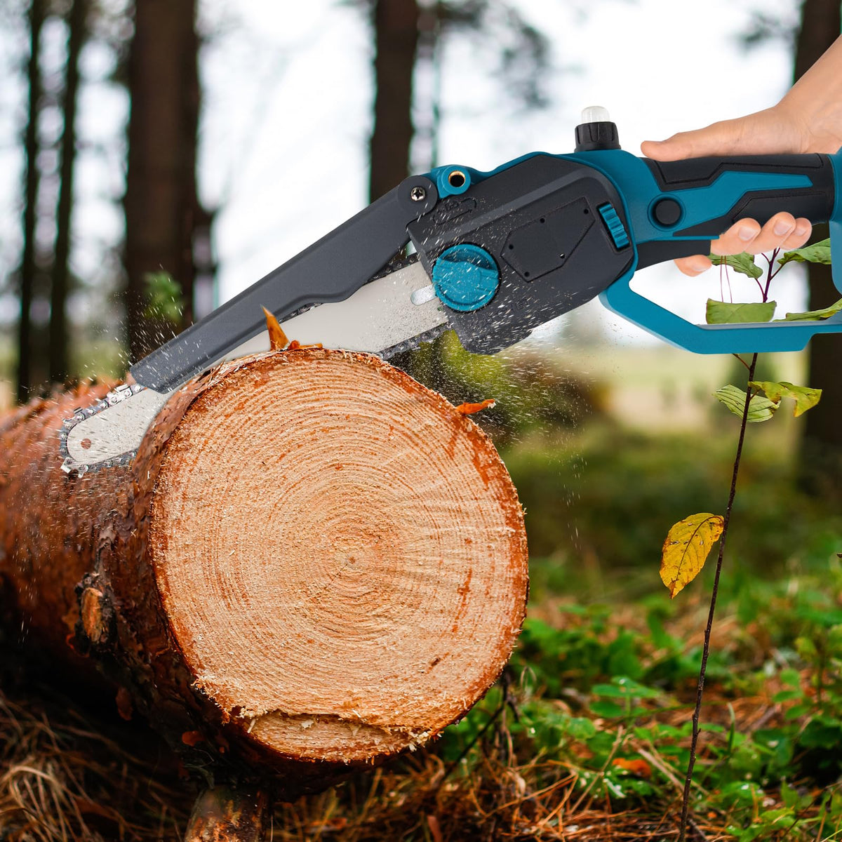 Higoom cordless chainsaw automatic oil lubrication maintains smooth chain motion