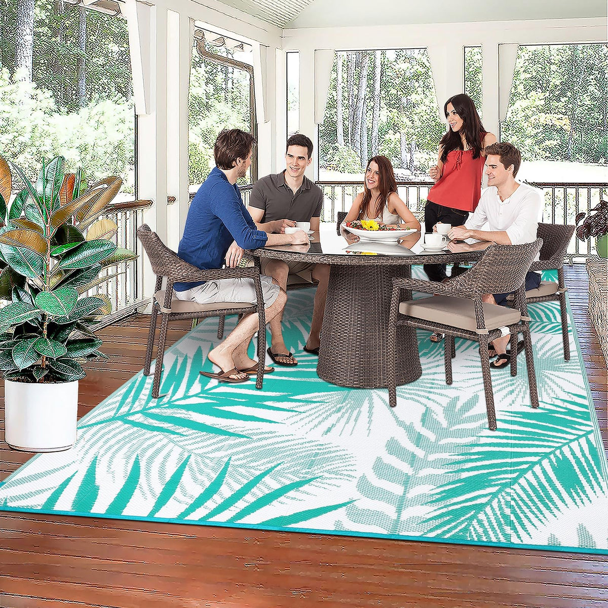 HiiARug foldable camping rug, lightweight and easy to store.