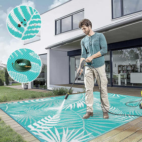 HiiARug quick-drying rug resists wear on patios and campsites.