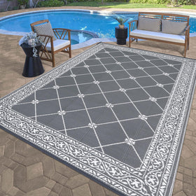 HiiARug UV-stabilized rug resists fading in sunshine.