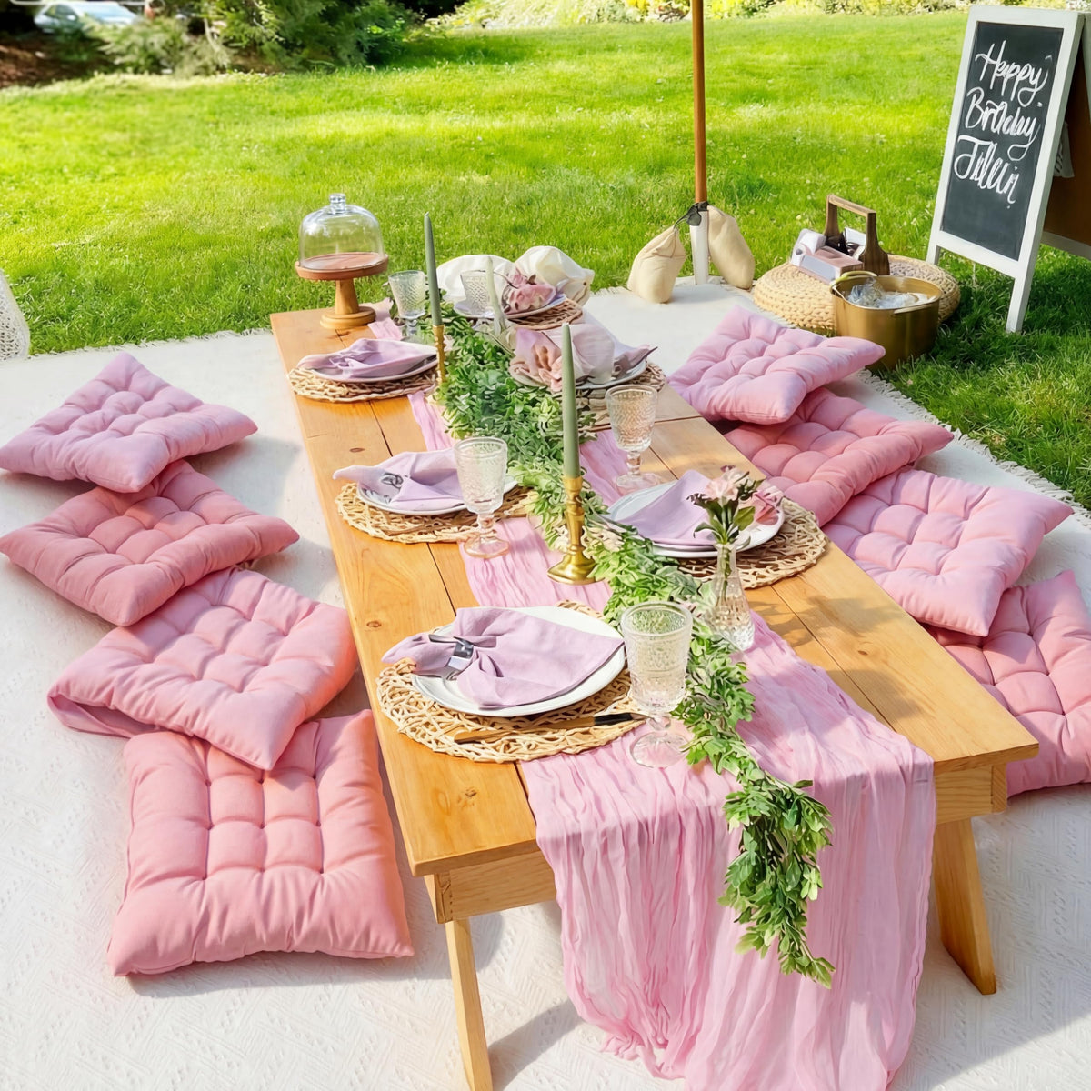 Hillsuren pink decor elements enhance wedding or birthday picnic ambiance.