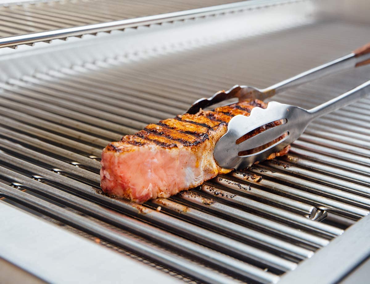 Hisencn durable stainless surface resists rust for long-lasting grilling sessions