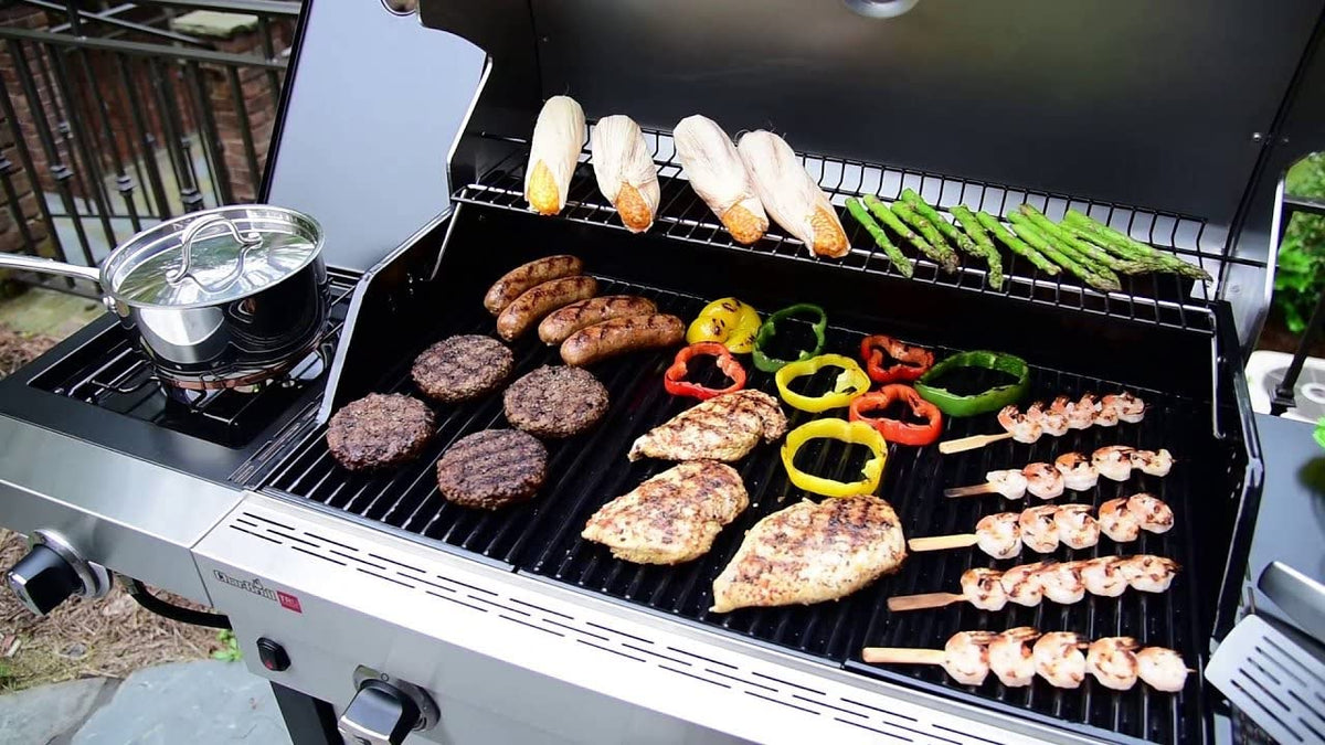 Flare-up control with Hisencn infrared grill emitter plates.