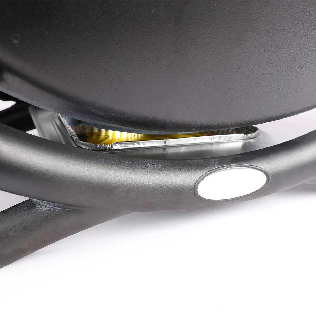 Hisencn multi-use foil pan suitable for steaming and serving tasks.