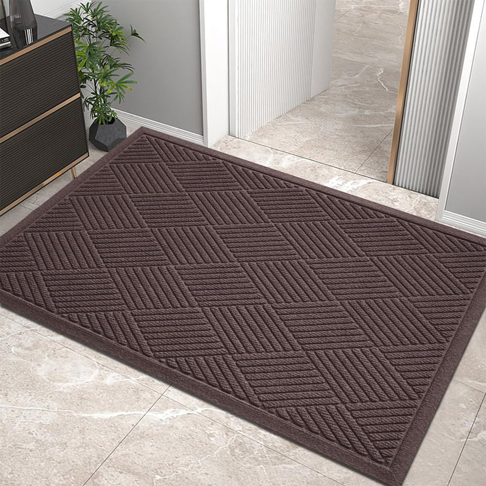 HIYARD front door mat absorbs moisture to keep entryways dry and clean