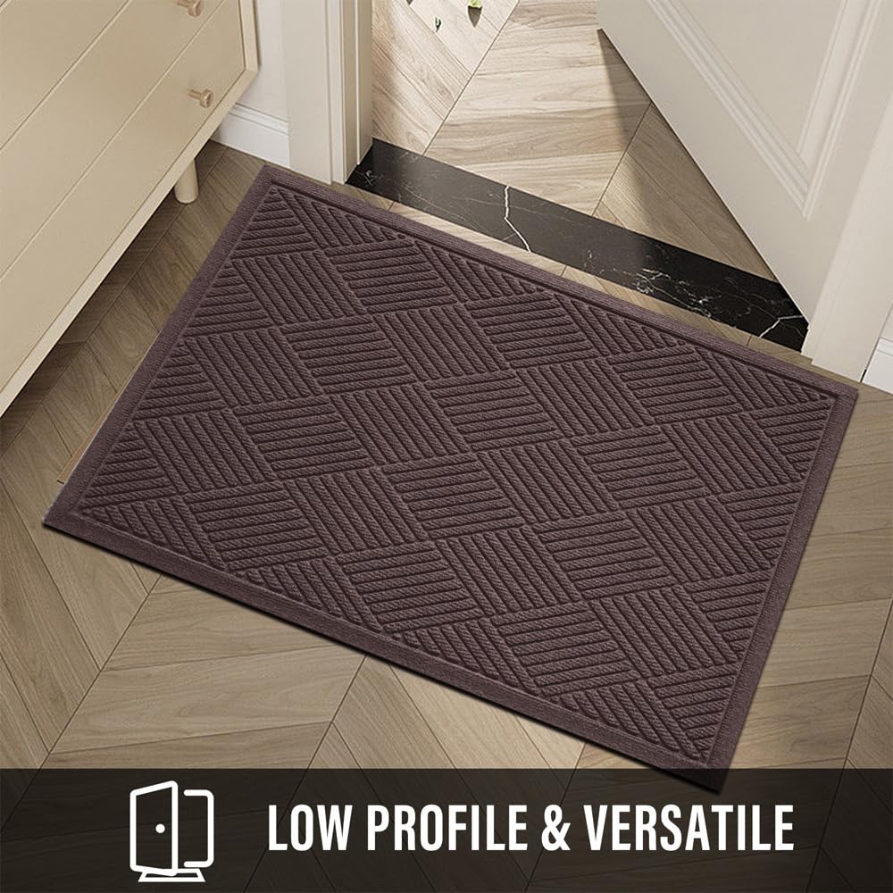 HIYARD door mat is easy to clean with vacuum or hose rinse