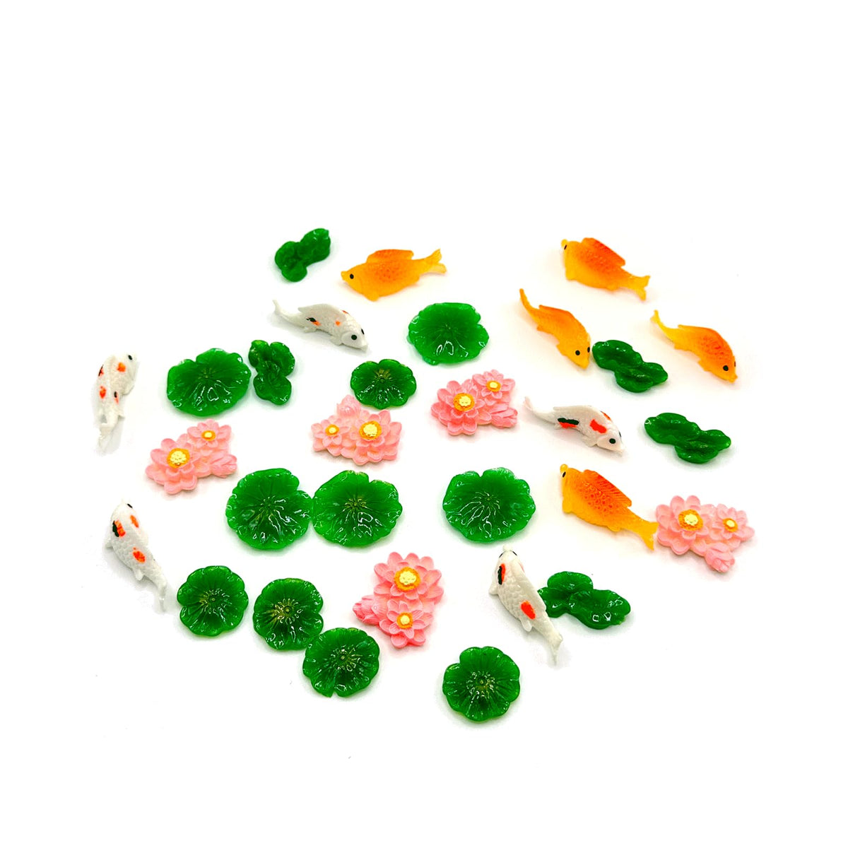 HIZEMLK lotus pond scene resin elements create a tranquil aquatic focal point.