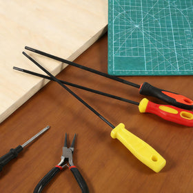 HJZHII chainsaw file features durable steel with corrosion resistance