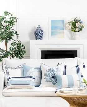 Hofdeco Premium coastal pillow cover with reversible navy back for easy styling.
