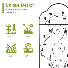 Hogardeck trellis in a vertical gardening setup for small spaces.