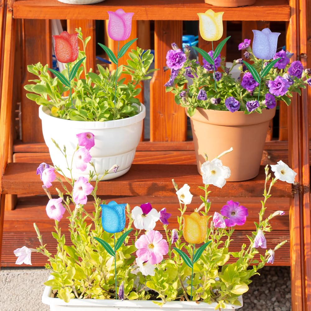 Hogardeck tulip stake blue complements outdoor seating areas.