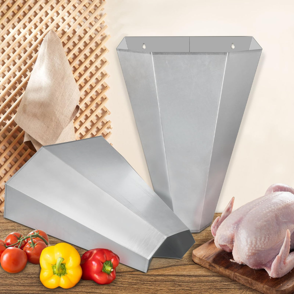 Holdly hemmed edges enhance safety during loading poultry.