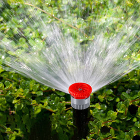 HolyMaji adjustable spray angle allows precise yard targeting.